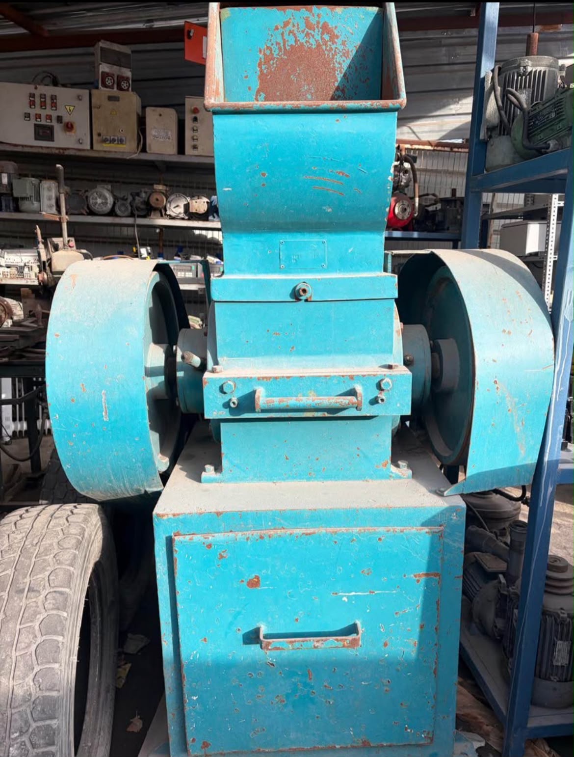 Kırıcı öğütücü